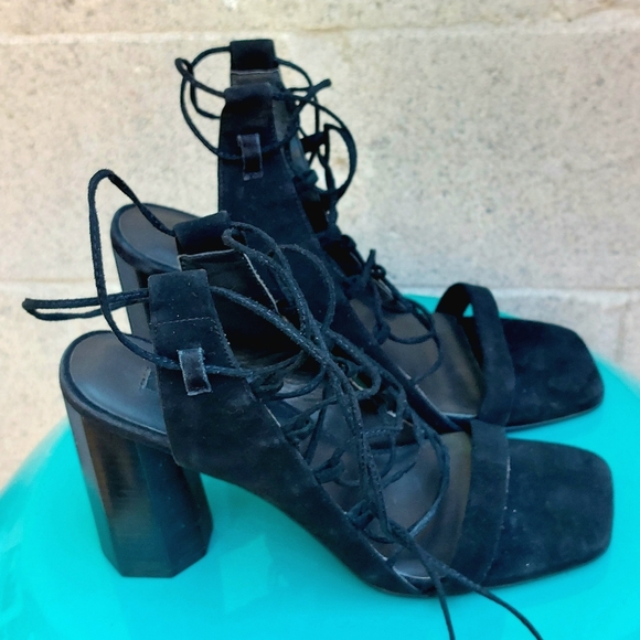 Senso black suede octagonal-heeled laced gladiatior sandal, EU41, NWT - Picture 9 of 16